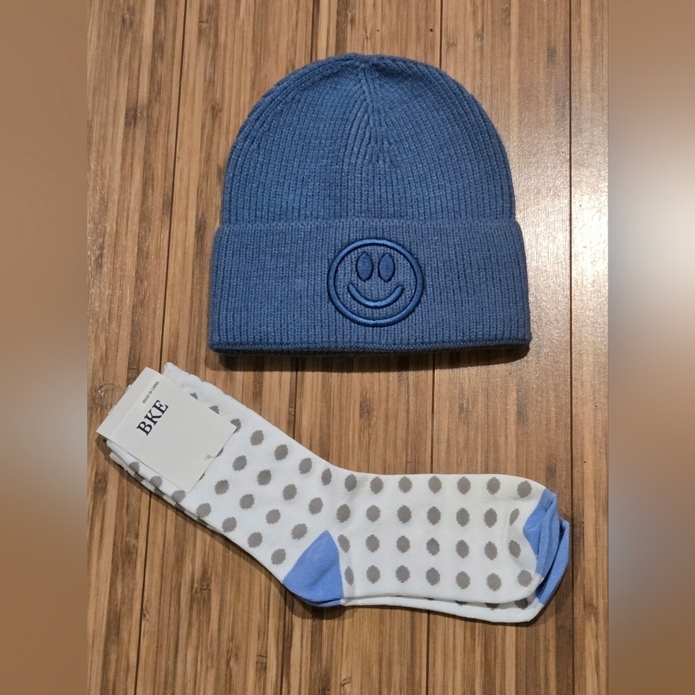 NWT Blue Smiley Beanie and Polka Dot Socks Set from Buckle